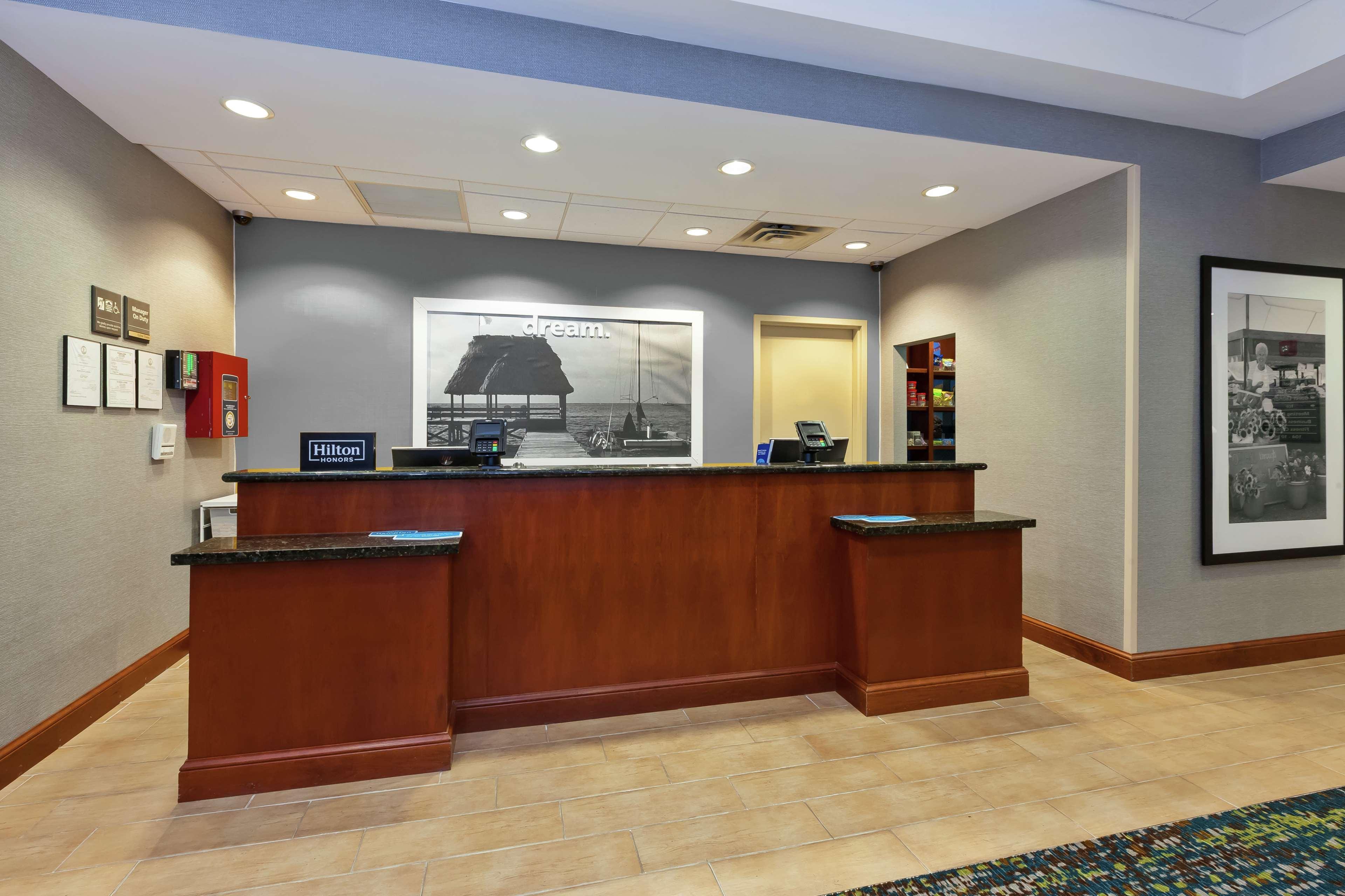 Hampton Inn & Suites Exmore - Eastern Shore Екстер'єр фото