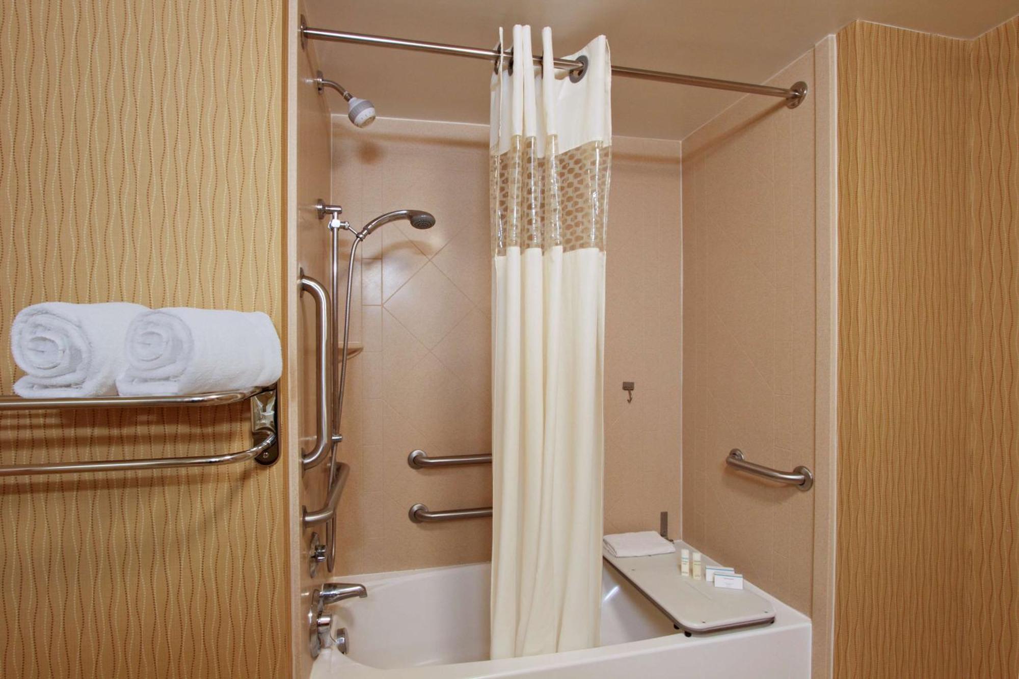 Hampton Inn & Suites Exmore - Eastern Shore Екстер'єр фото